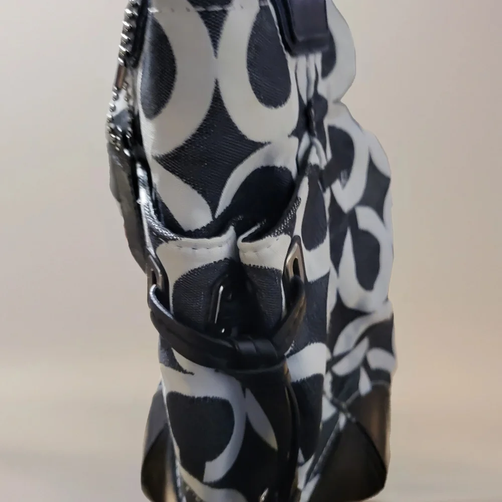 Coach Peyton Opt Art C Denim Drawstring Hobo Tote Bag.